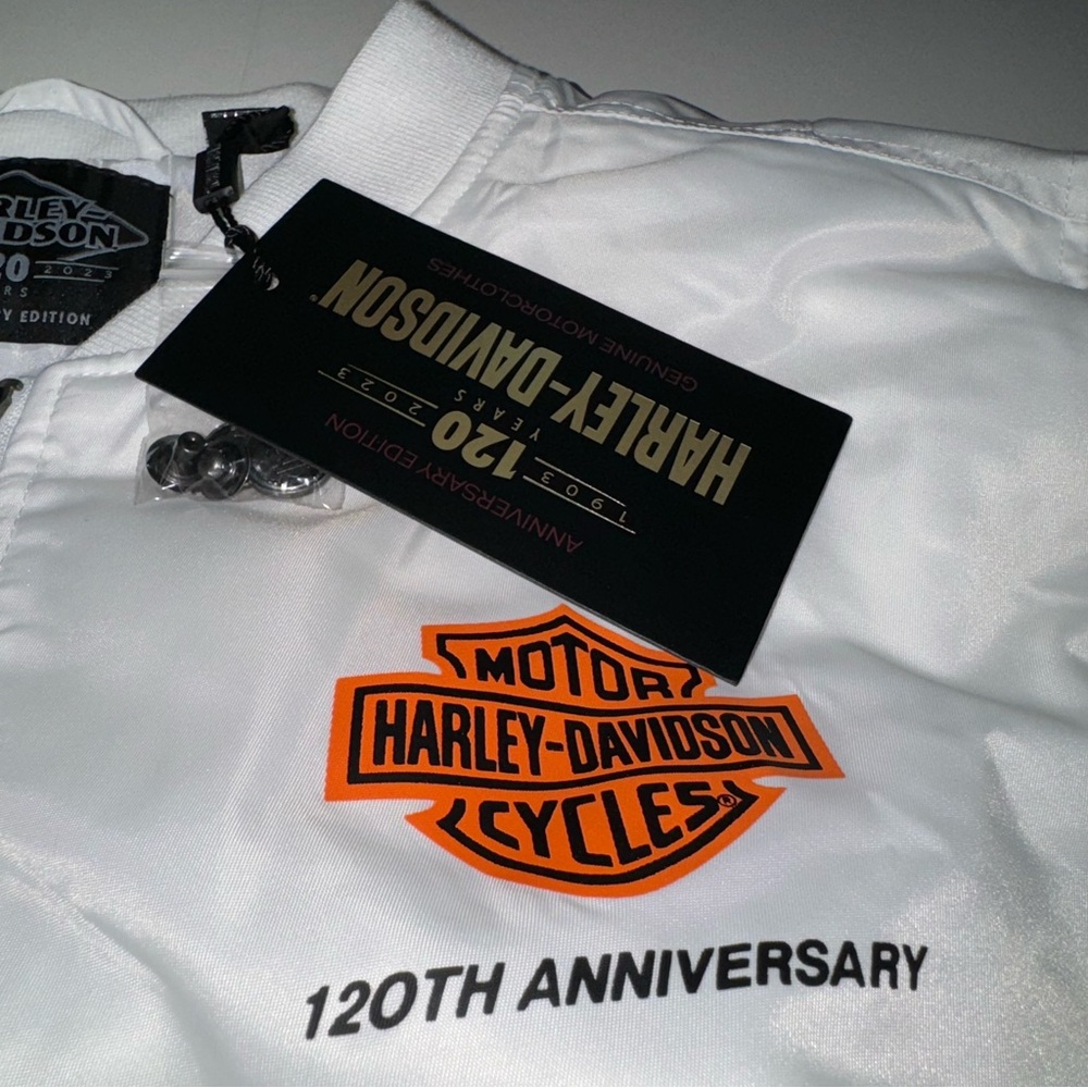 NEW Harley Davidson Women's Bomber Jacket 120th Anniversary 2XL 2X-Large White - Picture 6 of 9